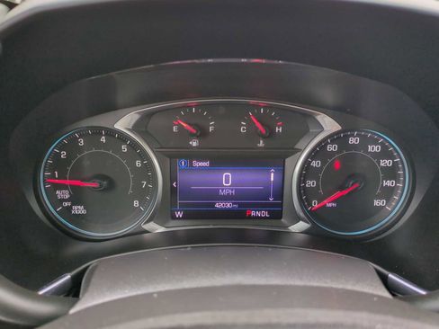 Used 2022 Chevrolet Equinox LS w/ LS Convenience Package FWD image 11