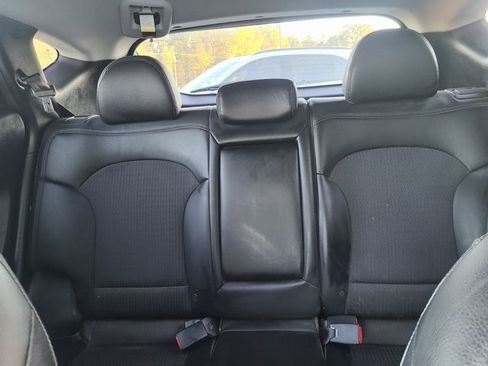 Used 2011 Hyundai Tucson GLS image 7