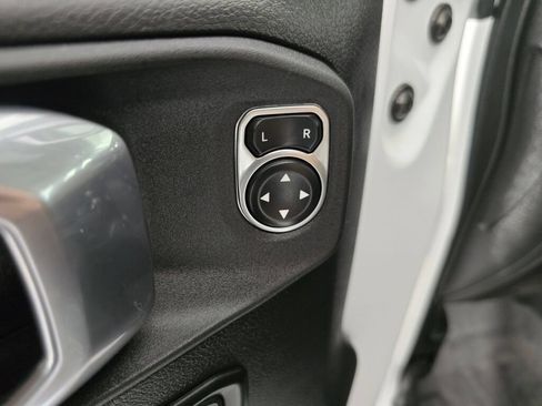 Used 2023 Jeep Wrangler Unlimited w/ Cold Weather Group AWD/4WD image 21