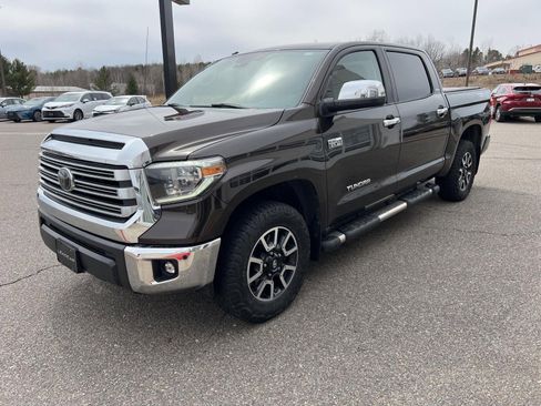Used 2018 Toyota Tundra Limited w/ Limited Premium Package image 4