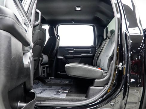 Used 2021 RAM 1500 Big Horn AWD/4WD image 33