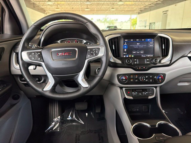 Used 2023 GMC Terrain SLT w/ Tech Package FWD image 17