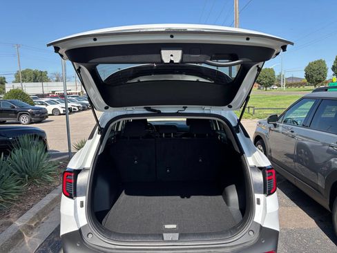Used 2026 Kia Sportage LX FWD image 31