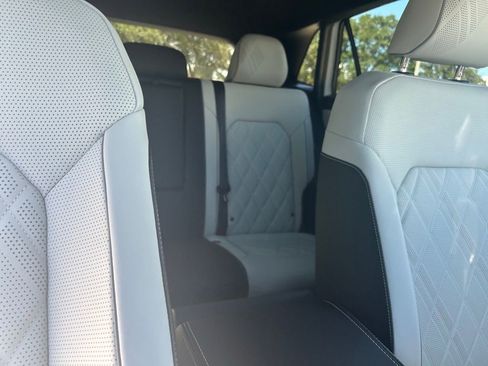 New 2026 Volkswagen Atlas Cross Sport SEL Premium R-Line image 37