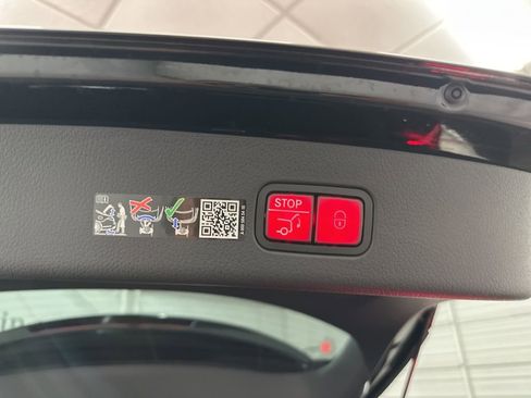 Used 2026 Mercedes-Benz GLC 300 GLC 300 image 25