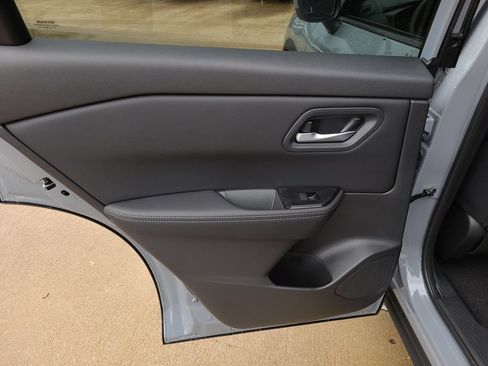 New 2026 Nissan Rogue SV FWD image 10