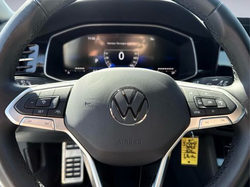 Used 2025 Volkswagen Jetta Sport FWD image 27