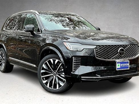 New 2025 Volvo XC90 B6 Plus image 2