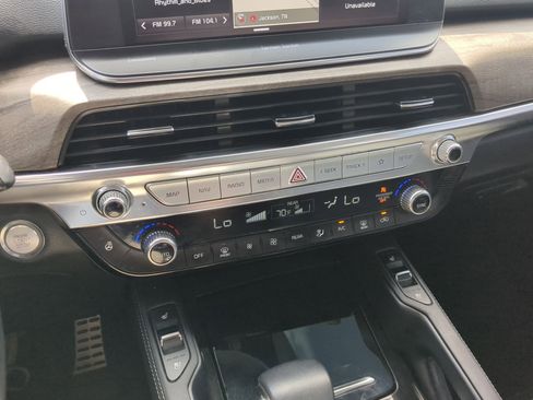 Used 2021 Kia Telluride SX w/ SX Prestige Package image 16