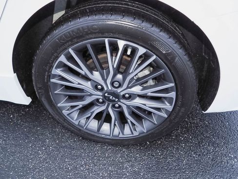 Used 2023 Kia Forte GT-Line w/ GT-Line Premium Package image 41