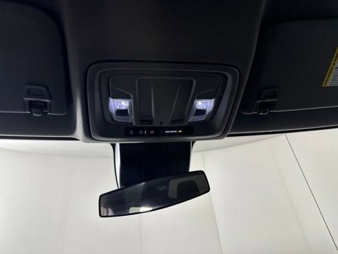 Used 2023 Chevrolet Silverado 1500 LT image 24