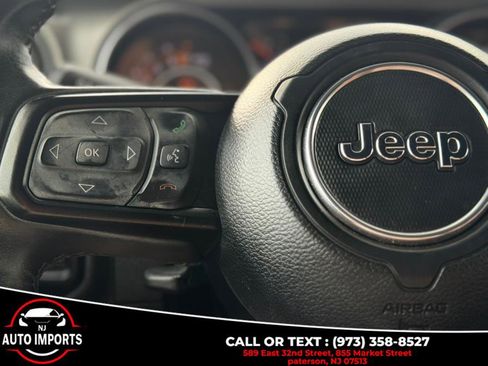 Used 2018 Jeep Wrangler Unlimited Sport S image 25