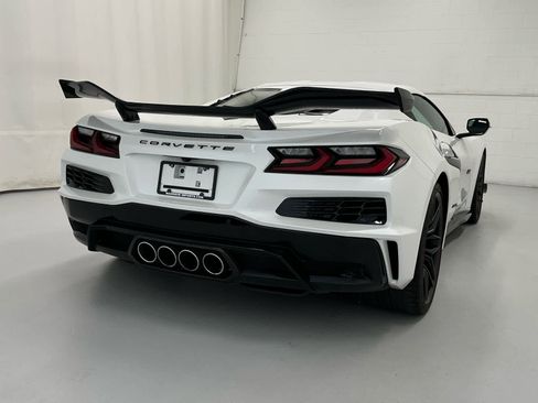 Used 2023 Chevrolet Corvette Z06 image 6