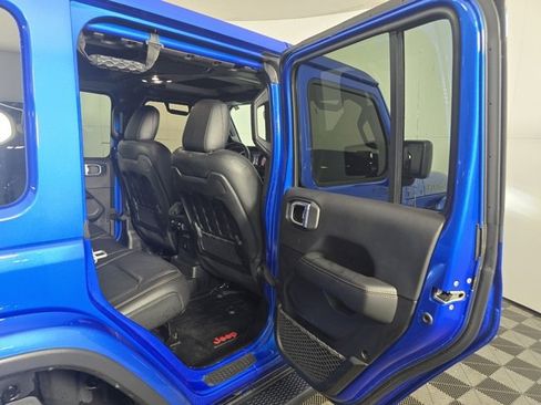 Used 2021 Jeep Wrangler Unlimited Rubicon w/ Dual Top Group image 17
