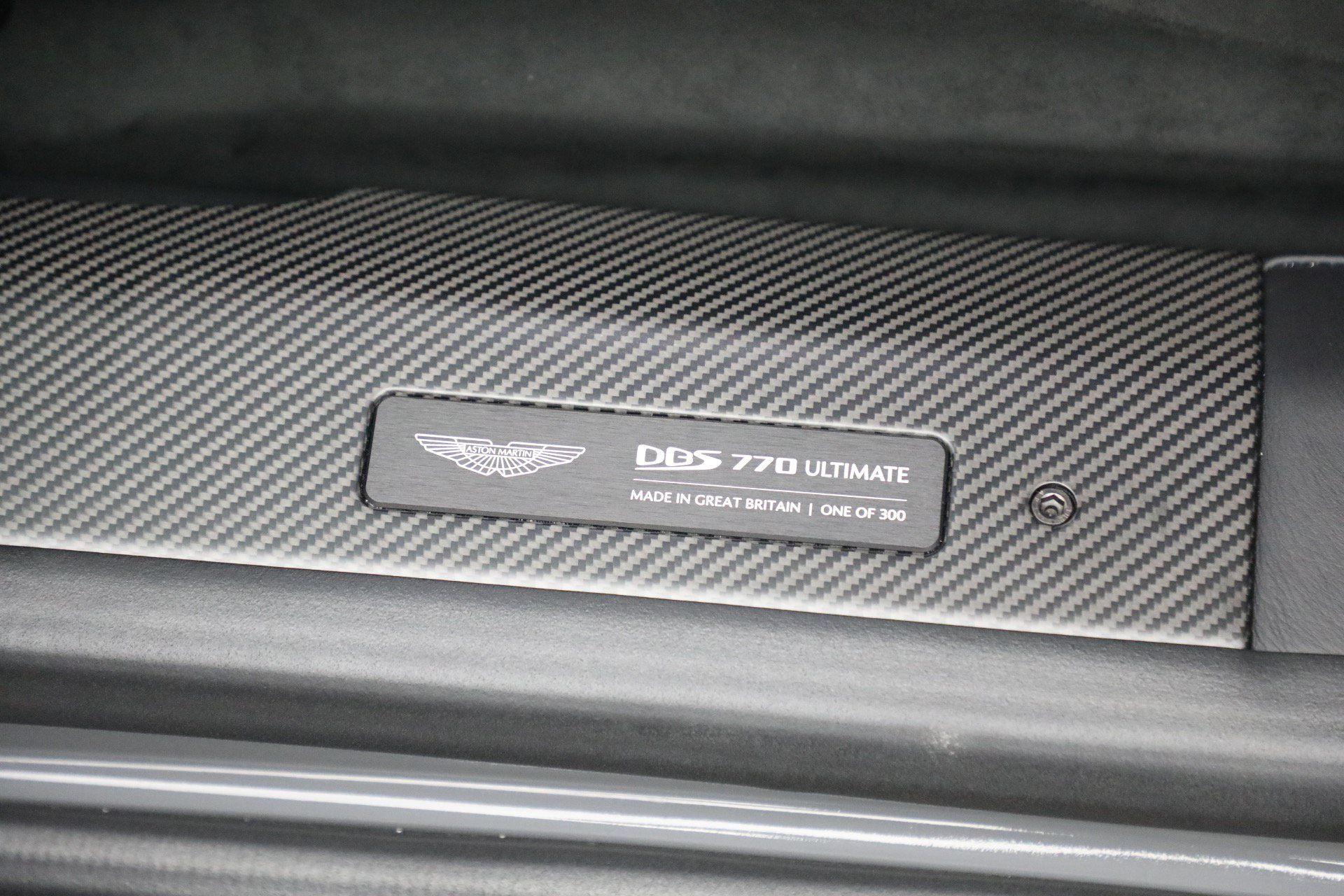 Used 2023 Aston Martin DBS Coupe RWD image 16
