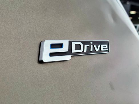 Used 2017 BMW X5 xDrive40e AWD/4WD image 17