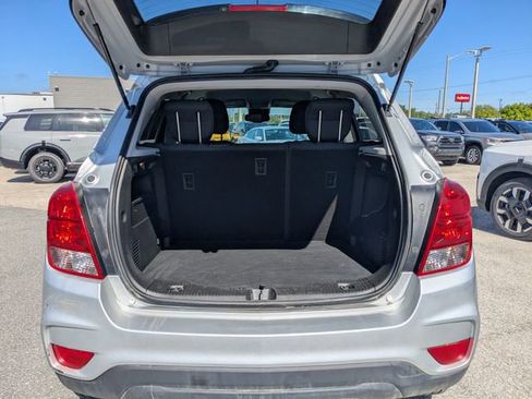 Used 2020 Chevrolet Trax LS w/ Tint and Cruise Package FWD image 12