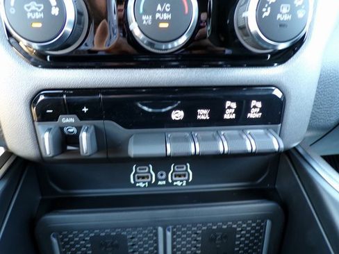 New 2025 RAM 2500 Big Horn image 24