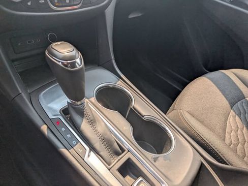 Used 2019 Chevrolet Equinox LT FWD image 20