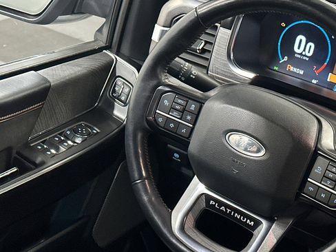 Used 2023 Ford F150 Platinum image 22