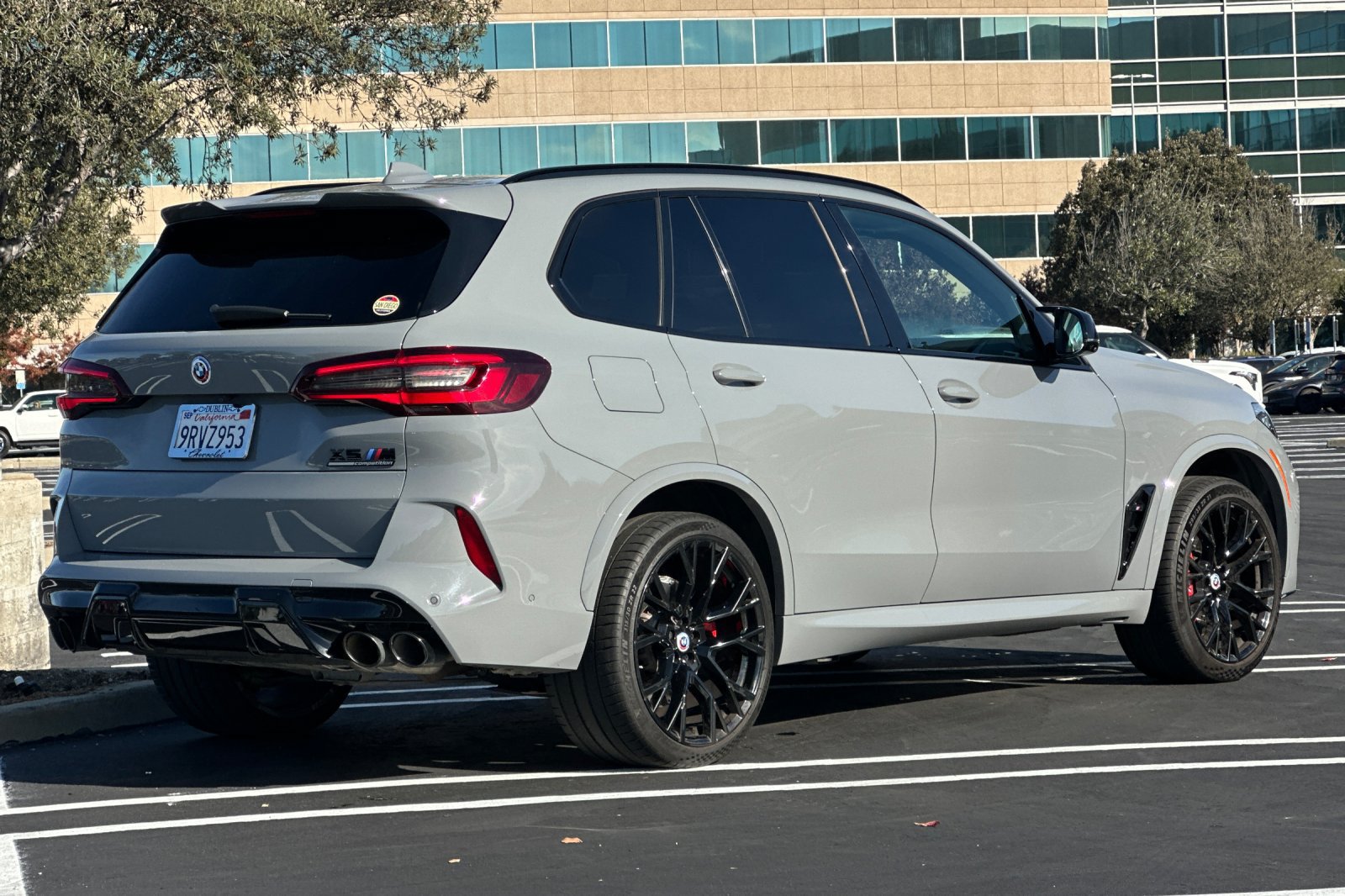Used 2022 BMW X5 M w/ Competition Package 2 AWD/4WD image 4