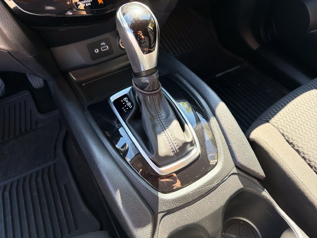Used 2020 Nissan Rogue Sport S w/ Appearance Package FWD image 29
