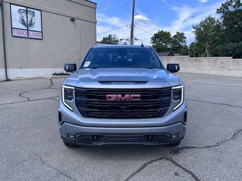 Used 2024 GMC Sierra 1500 Elevation w/ Elevation Premium Package AWD/4WD image 12