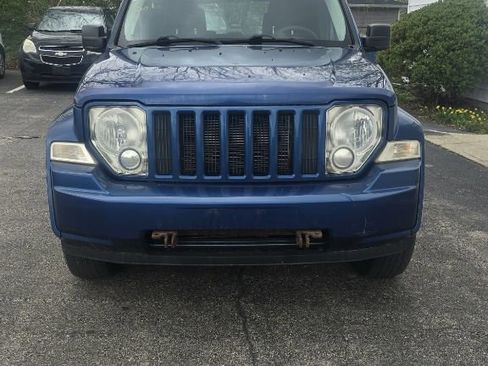 Used 2010 Jeep Liberty 4WD Sport image 17