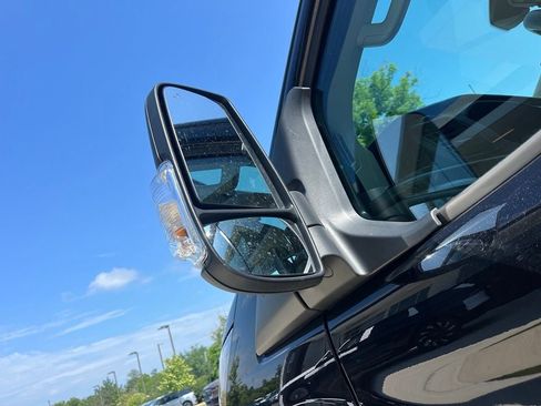 Used 2025 Ford Transit 350 XLT RWD image 30