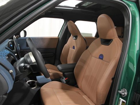 Used 2025 MINI Cooper Countryman S w/ Comfort Package Max image 5