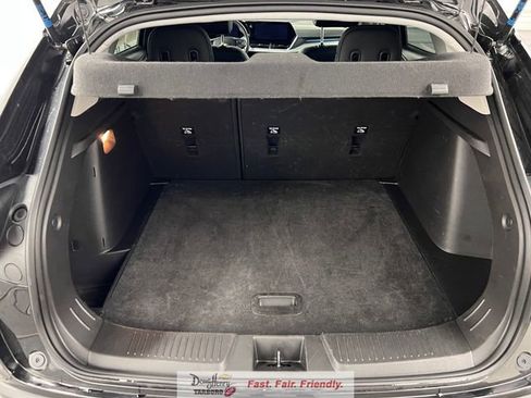 Used 2025 Chevrolet Trax LT image 33