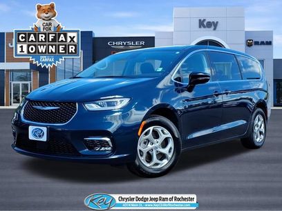 Used 2024 Chrysler Pacifica Limited