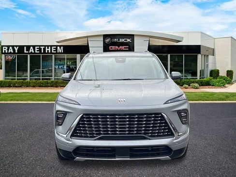 New 2026 Buick Enclave Avenir image 8