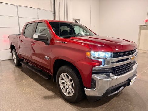Used 2021 Chevrolet Silverado 1500 LT w/ Bed Protection Package RWD image 3