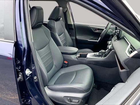 Used 2023 Toyota RAV4 Limited AWD/4WD image 9