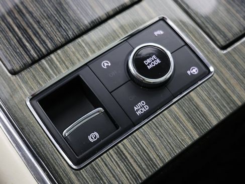 Used 2020 Lincoln Navigator L Black Label w/ Cargo Convenience Package image 62