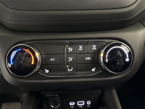 Used 2023 Chevrolet TrailBlazer LT image 40