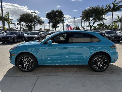 Used 2023 Porsche Macan Turbo image 12