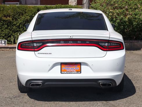 Used 2019 Dodge Charger SXT image 7