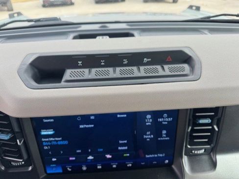 Certified 2023 Ford Bronco Wildtrak image 17