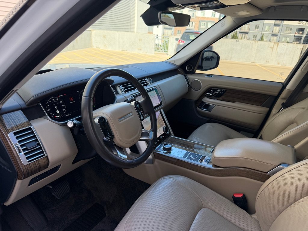 Used 2018 Land Rover Range Rover Supercharged AWD/4WD image 11