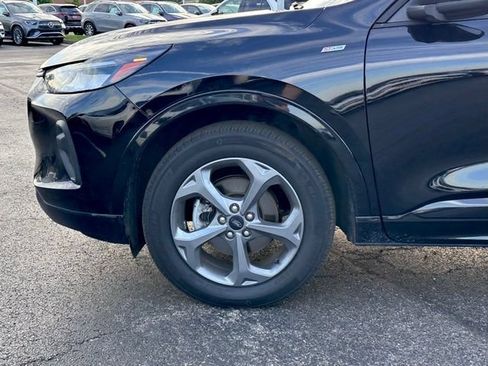 Used 2024 Ford Escape ST-Line w/ Tech Pack #1 AWD/4WD image 8