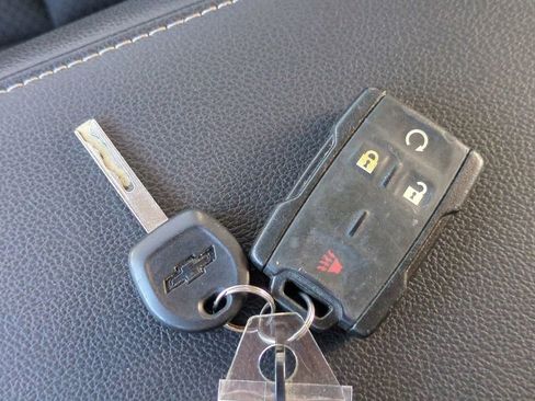 Used 2021 Chevrolet Colorado LT w/ Safety Package image 27