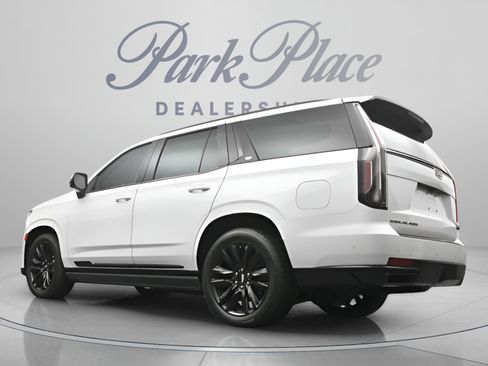 Used 2023 Cadillac Escalade Sport Platinum AWD/4WD image 8