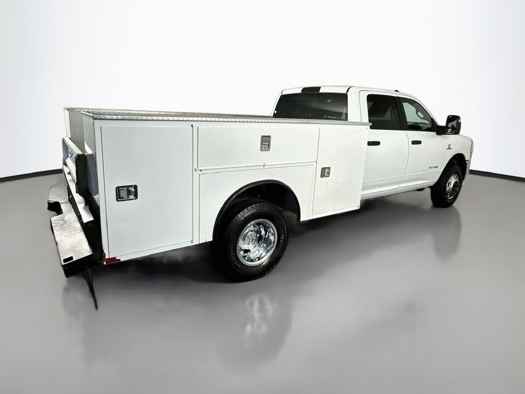 Used 2024 RAM 3500 SLT w/ Quick Order Package 2YG SLT AWD/4WD image 7