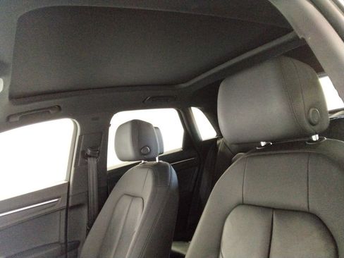 Used 2021 Audi Q3 2.0T Premium w/ Convenience Package image 24