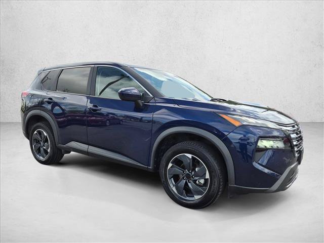Used 2024 Nissan Rogue SV AWD/4WD image 3
