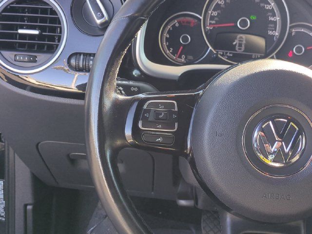 Used 2018 Volkswagen Beetle 2.0T S FWD image 18