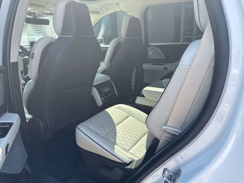 Used 2021 Lincoln Aviator Black Label w/ Dynamic Handling Package AWD/4WD image 10