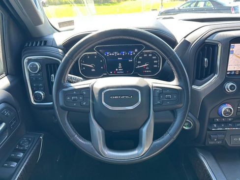 Used 2023 GMC Sierra 3500 Denali w/ Denali Ultimate Package image 4